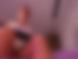 emyli_sw's Live Sex Cam Show