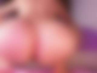 emyli_sw's Live Sex Cam Show
