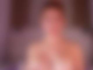 emyli_sw's Live Sex Cam Show