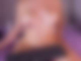 emyli_sw's Live Sex Cam Show