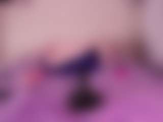 emyli_sw's Live Sex Cam Show