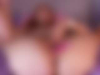 emyli_sw's Live Sex Cam Show