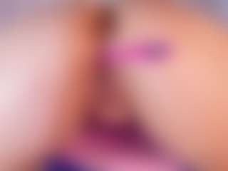 emyli_sw's Live Sex Cam Show