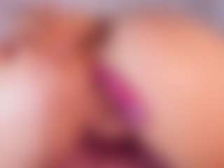 emyli_sw's Live Sex Cam Show
