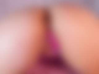 emyli_sw's Live Sex Cam Show