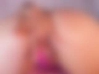 emyli_sw's Live Sex Cam Show