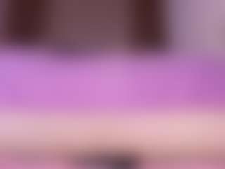 emyli_sw's Live Sex Cam Show