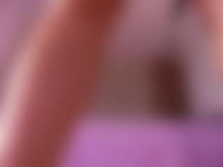 Live cam show with emyli_sw - Dildo on milfzrlive.com