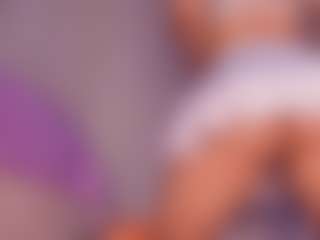 emyli_sw's Live Sex Cam Show