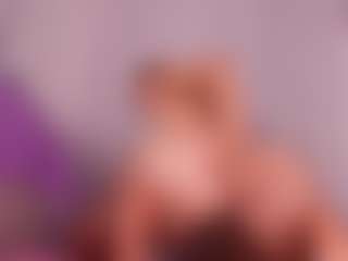 emyli_sw's Live Sex Cam Show