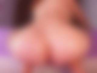 emyli_sw's Live Sex Cam Show