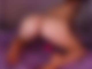 emyli_sw's Live Sex Cam Show