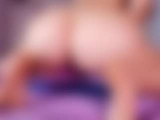 emyli_sw's Live Sex Cam Show