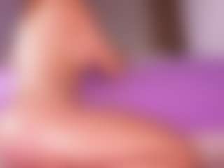 emyli_sw's Live Sex Cam Show