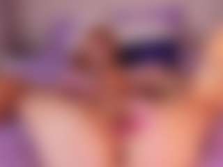 emyli_sw's Live Sex Cam Show