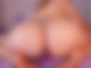 emyli_sw's Live Sex Cam Show