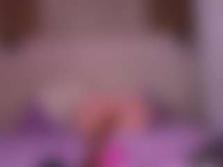 emyli_sw's Live Sex Cam Show