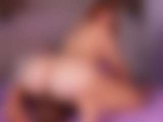 emyli_sw's Live Sex Cam Show