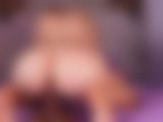 emyli_sw's Live Sex Cam Show