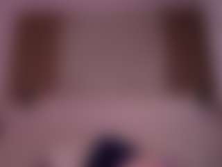 emyli_sw's Live Sex Cam Show