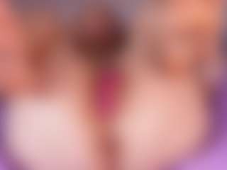 emyli_sw's Live Sex Cam Show