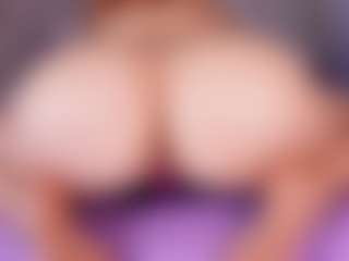 emyli_sw's Live Sex Cam Show