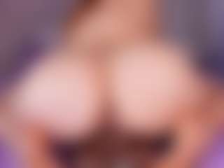 emyli_sw's Live Sex Cam Show