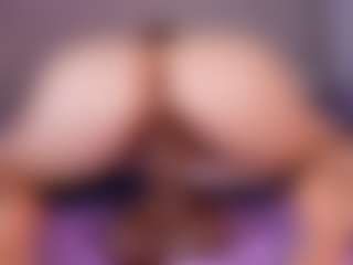 emyli_sw's Live Sex Cam Show