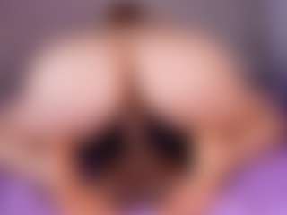 emyli_sw's Live Sex Cam Show