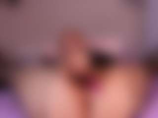 emyli_sw's Live Sex Cam Show
