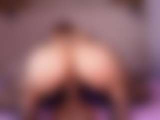 emyli_sw's Live Sex Cam Show