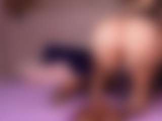 emyli_sw's Live Sex Cam Show