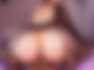 emyli_sw's Live Sex Cam Show