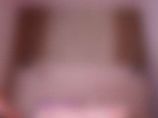 emyli_sw's Live Sex Cam Show