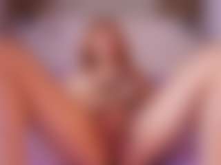 emyli_sw's Live Sex Cam Show