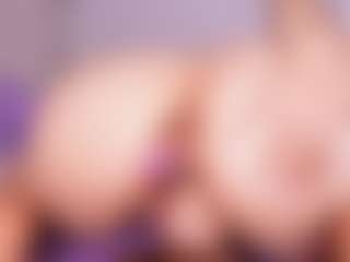 emyli_sw's Live Sex Cam Show