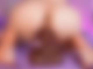 emyli_sw's Live Sex Cam Show