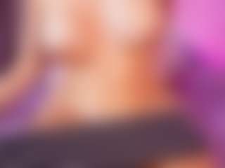 emyli_sw's Live Sex Cam Show