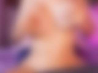 emyli_sw's Live Sex Cam Show