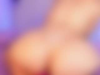 emyli_sw's Live Sex Cam Show