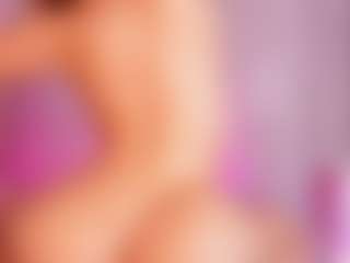 emyli_sw's Live Sex Cam Show