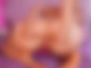 emyli_sw's Live Sex Cam Show