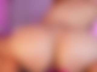 Cam Show en direct de emyli_sw
