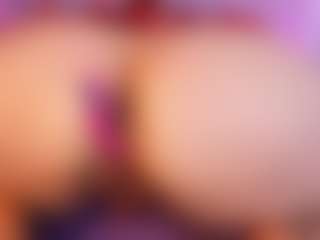 emyli_sw's Live Sex Cam Show