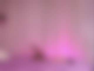 emyli_sw's Live Sex Cam Show