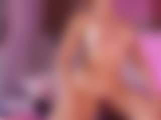 emyli_sw's Live Sex Cam Show