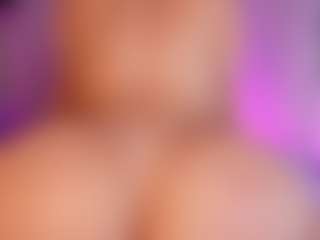 emyli_sw's Live Sex Cam Show