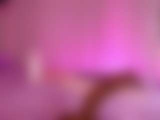 emyli_sw's Live Sex Cam Show