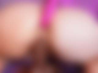 emyli_sw's Live Sex Cam Show