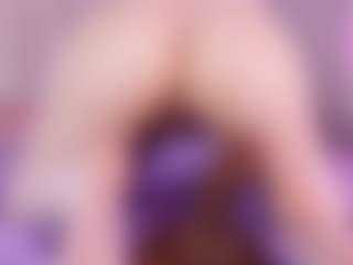emyli_sw's Live Sex Cam Show
